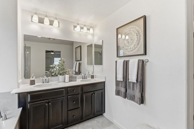 8900 Sheldon Terrace Ln, Elk Grove, CA 95758