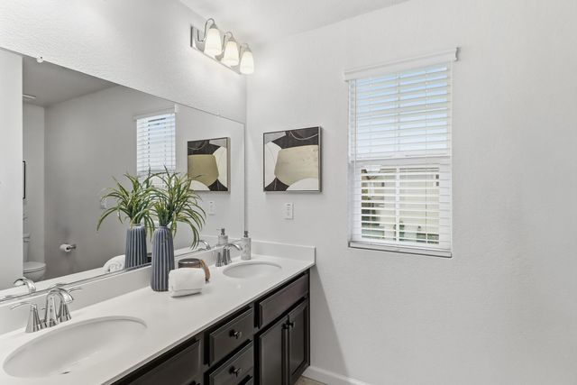 8900 Sheldon Terrace Ln, Elk Grove, CA 95758