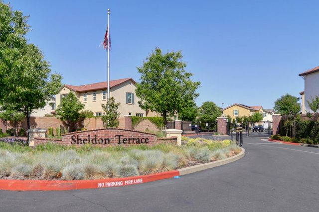 8900 Sheldon Terrace Ln, Elk Grove, CA 95758