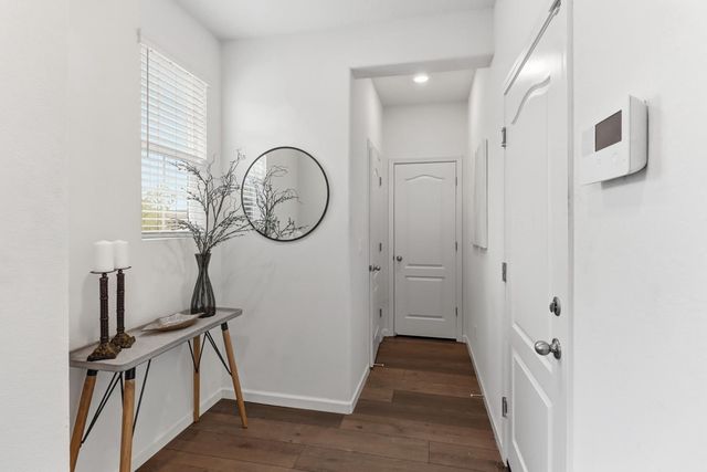 8900 Sheldon Terrace Ln, Elk Grove, CA 95758