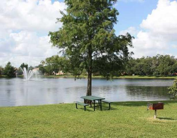 3700 N 56th Avenue 1033, Hollywood, FL 33021