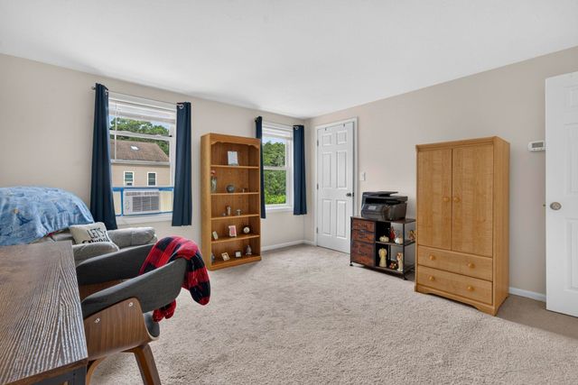 95 Harbor Ave Unit 5, Nashua, NH 03060