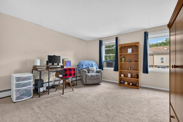 95 Harbor Ave Unit 5, Nashua, NH 03060