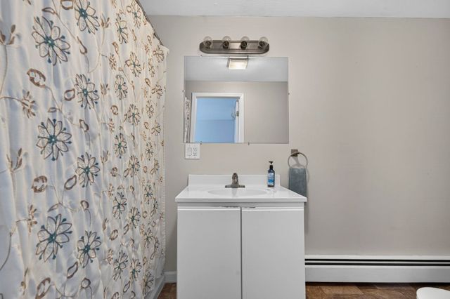 95 Harbor Ave Unit 5, Nashua, NH 03060