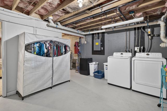 95 Harbor Ave Unit 5, Nashua, NH 03060