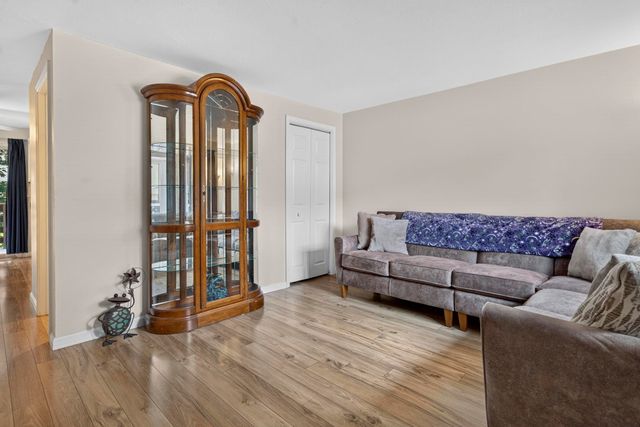 95 Harbor Ave Unit 5, Nashua, NH 03060