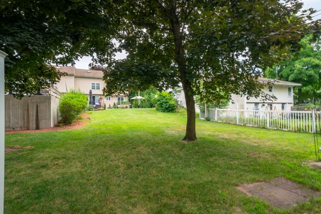 95 Harbor Ave Unit 5, Nashua, NH 03060
