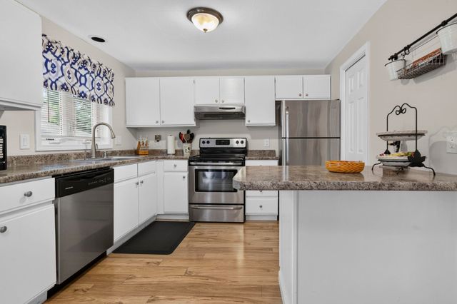 95 Harbor Ave Unit 5, Nashua, NH 03060