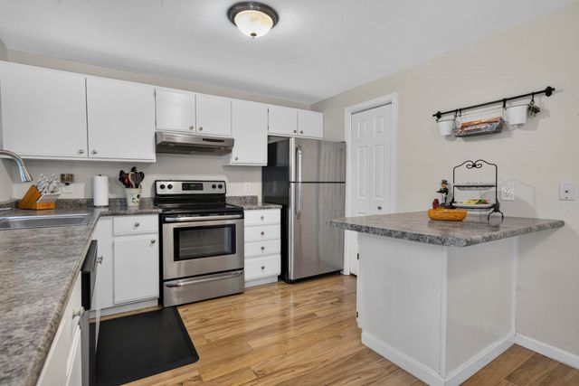 95 Harbor Ave Unit 5, Nashua, NH 03060