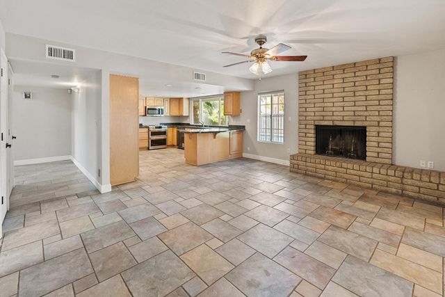 8464 N 7th Avenue, Phoenix, AZ 85021