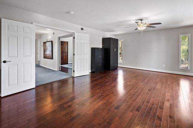 8464 N 7th Avenue, Phoenix, AZ 85021