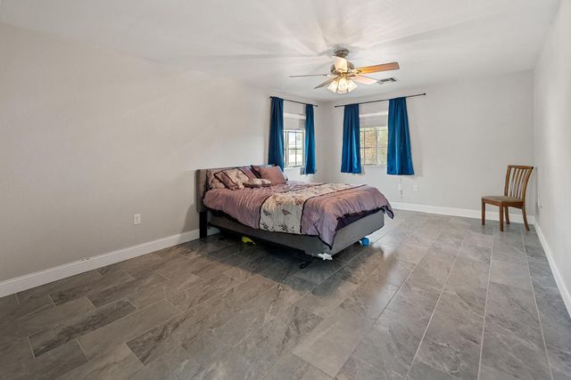 8464 N 7th Avenue, Phoenix, AZ 85021