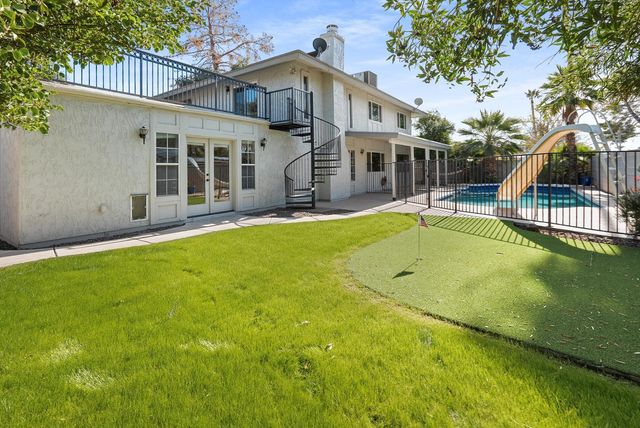 8464 N 7th Avenue, Phoenix, AZ 85021