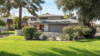 8464 N 7th Avenue, Phoenix, AZ 85021