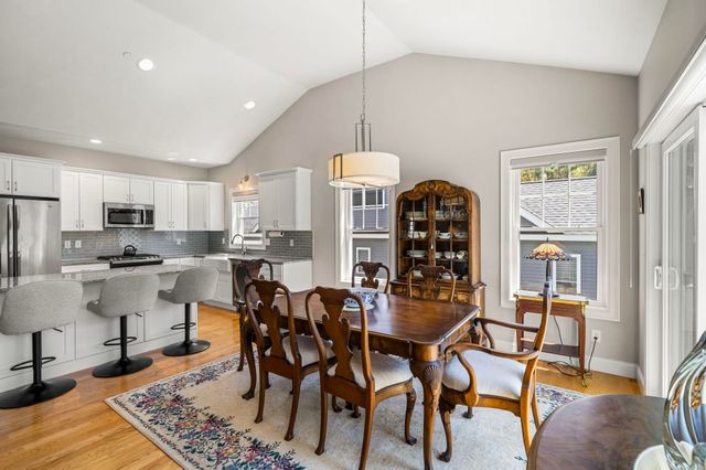 7 Catalpa Road, Salem, NH 03079
