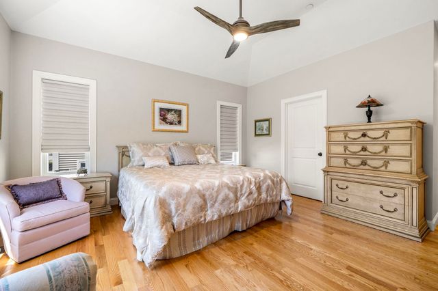 7 Catalpa Road, Salem, NH 03079