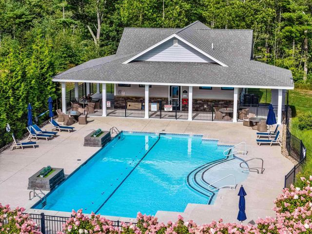 7 Catalpa Road, Salem, NH 03079