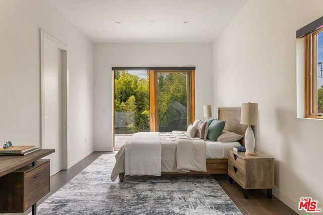 12443 W Sunset Boulevard, Los Angeles, CA 90049