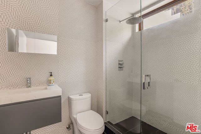 12443 W Sunset Boulevard, Los Angeles, CA 90049