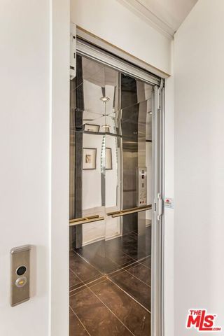12443 W Sunset Boulevard, Los Angeles, CA 90049