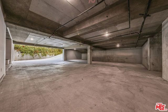 12443 W Sunset Boulevard, Los Angeles, CA 90049