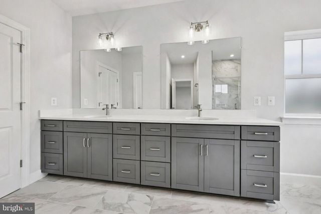 9550 JEFFERSON STREET, Manassas, VA 20110