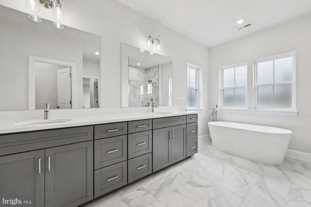 9550 JEFFERSON STREET, Manassas, VA 20110