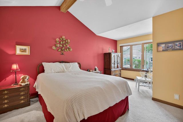 910 St. Andrews Old, Waterford, WI 53185