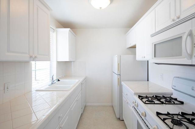 7409 Eads Ave, La Jolla, CA 92037