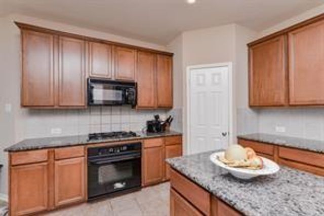 10711 Bowden Chase Drive, Spring, TX 77379