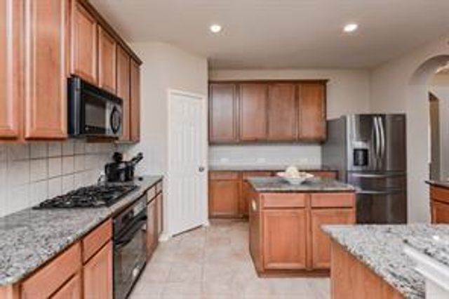 10711 Bowden Chase Drive, Spring, TX 77379