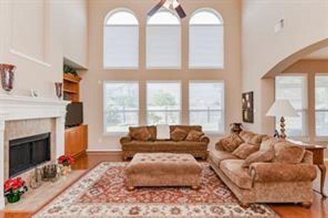 10711 Bowden Chase Drive, Spring, TX 77379