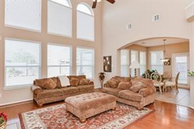 10711 Bowden Chase Drive, Spring, TX 77379