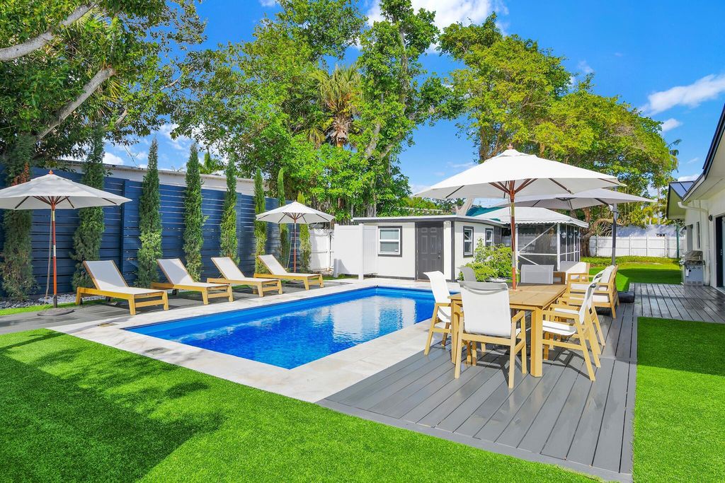 3210 Palm Drive, Delray Beach, FL 33483