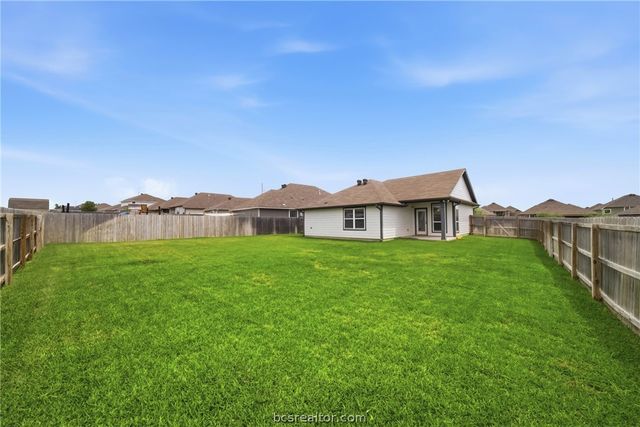 203 36th Ridge, Caldwell, TX 77836