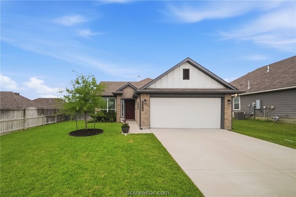 203 36th Ridge, Caldwell, TX 77836 — photo 2