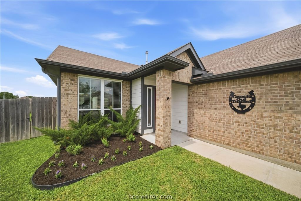 203 36th Ridge, Caldwell, TX 77836 — photo 5