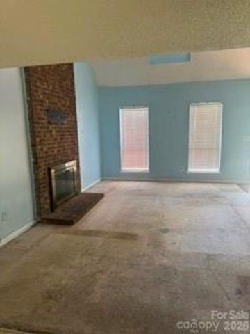 8417 Pinstripe Lane, Charlotte, NC 28227