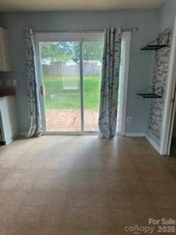 8417 Pinstripe Lane, Charlotte, NC 28227