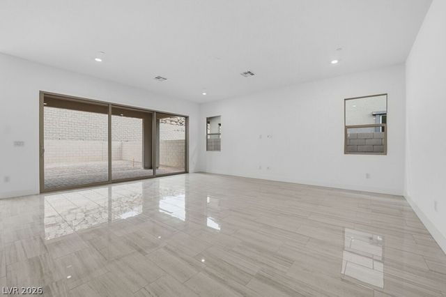 372 Tigullio Avenue, Henderson, NV 89011