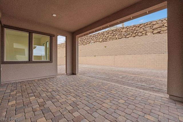 372 Tigullio Avenue, Henderson, NV 89011