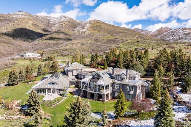 5678 E TWIN CREEK RD, Salt Lake City, UT 84108