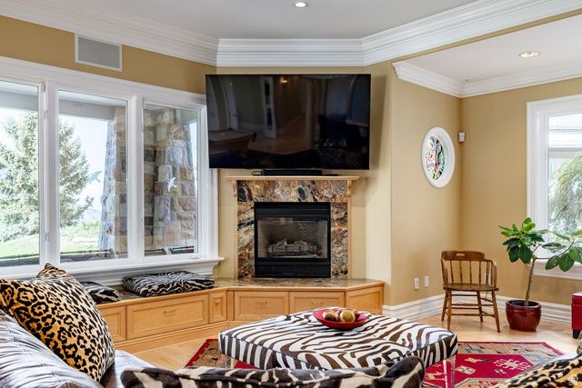 5678 E TWIN CREEK RD, Salt Lake City, UT 84108