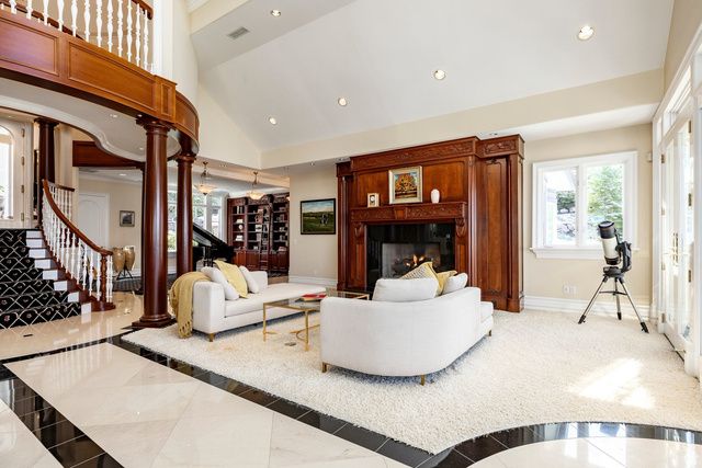 5678 E TWIN CREEK RD, Salt Lake City, UT 84108