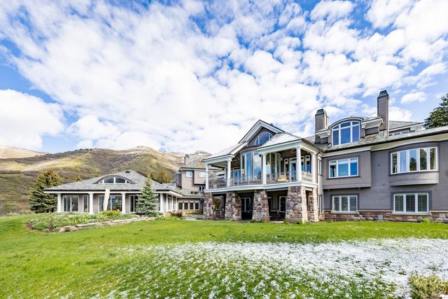 5678 E TWIN CREEK RD, Salt Lake City, UT 84108