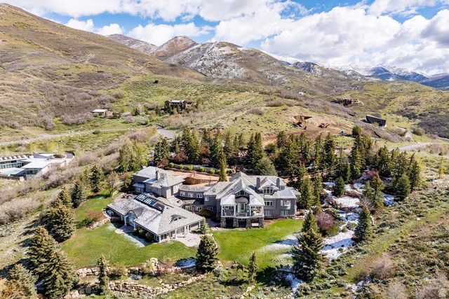 5678 E TWIN CREEK RD, Salt Lake City, UT 84108