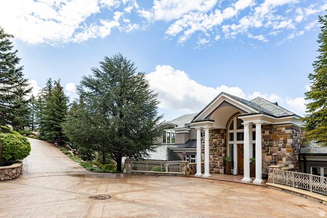5678 E TWIN CREEK RD, Salt Lake City, UT 84108