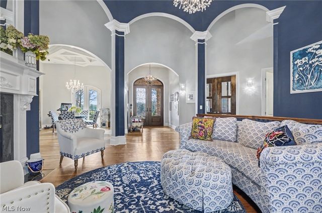 3783 Pioneer Trail, Mantua, OH 44255