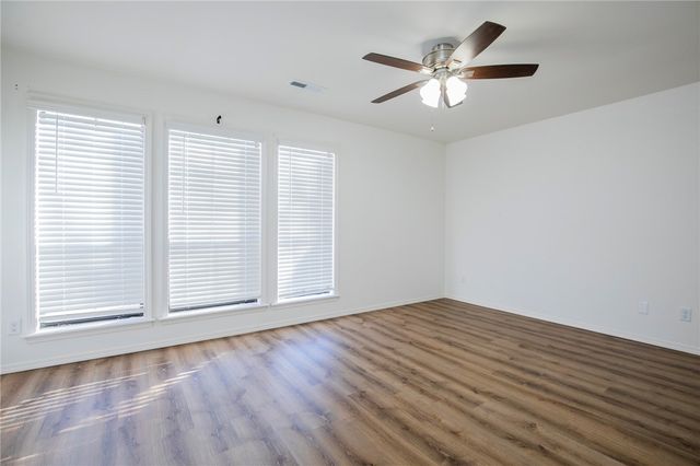 2961 N John Wayne Drive, Fayetteville, AR 72703