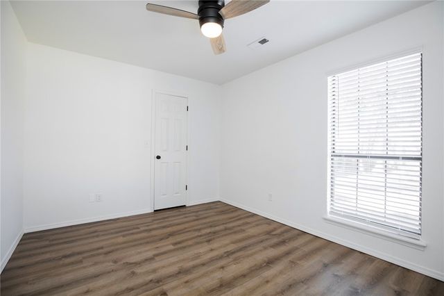 2961 N John Wayne Drive, Fayetteville, AR 72703